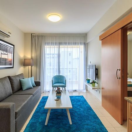 Soho City Apartments Larnaca Extérieur photo