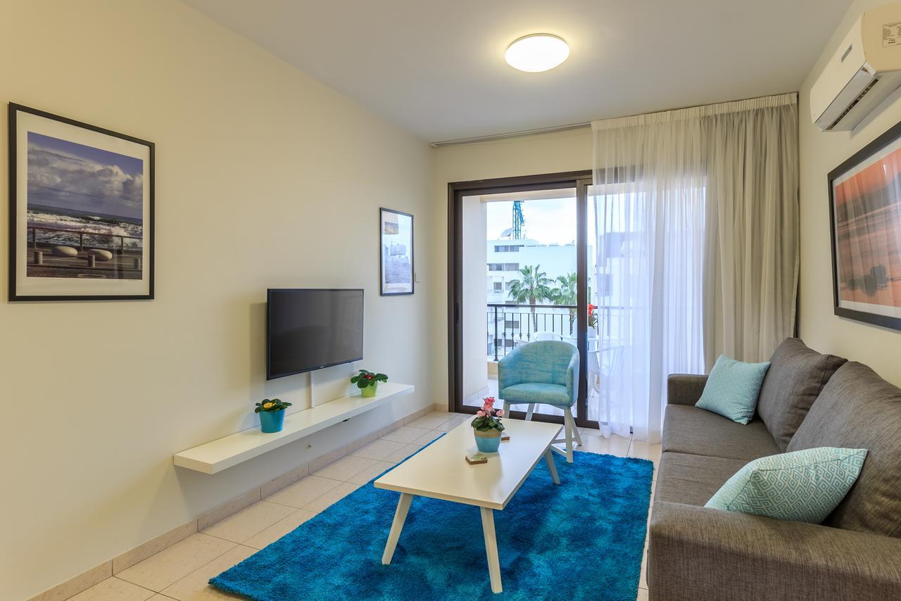 Soho City Apartments Larnaca Extérieur photo