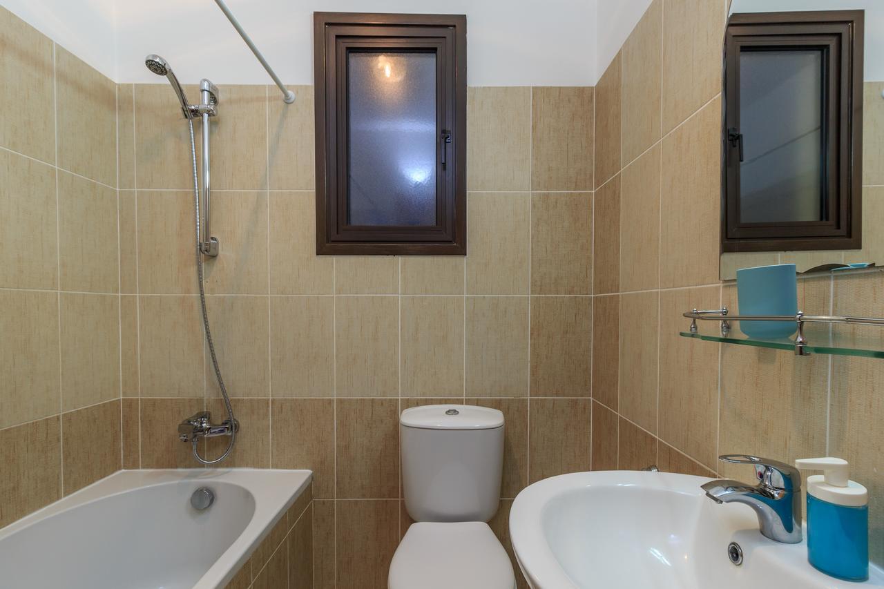 Soho City Apartments Larnaca Extérieur photo