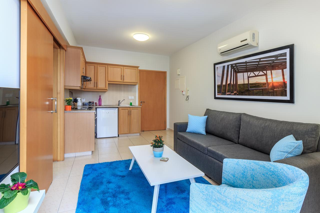 Soho City Apartments Larnaca Extérieur photo
